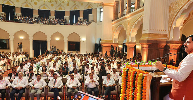 इंफ्रास्ट्रक्चर पर ध्यान दे रही सरकार, सीएम डॉ. मोहन बोले- खूबसूरत भवनों में दिखती है इंजीनियरों की कला साधना