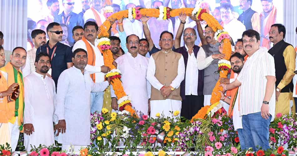 रायपुर : विकसित छत्तीसगढ़ के निर्माण में अब कोई बाधा नहीं, विकास की गति होगी और तेज : मुख्यमंत्री श्री विष्णु देव साय