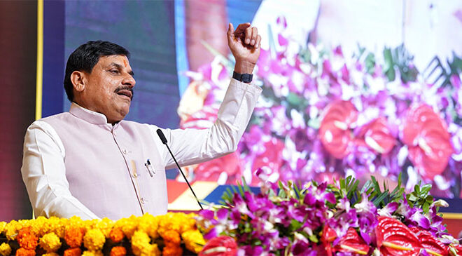 महात्मा गांधी-पूर्व प्रधानमंत्री भारत रत्न शास्त्री को सीएम डॉ. मोहन ने किया नमन, कहा- देश को आत्मनिर्भरता की ओर ले जा रहे पीएम नरेंद्र मोदी