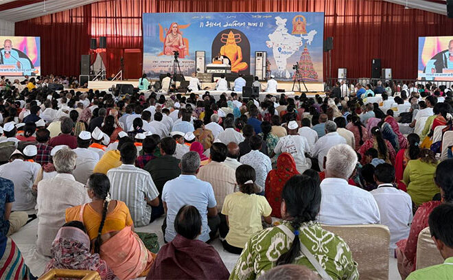 भारत स्वस्तिक यात्रा की तुलजापुर में रामकथा ने माँ तुलजा भवानी की आध्यात्मिक विरासत का किया स्मरण