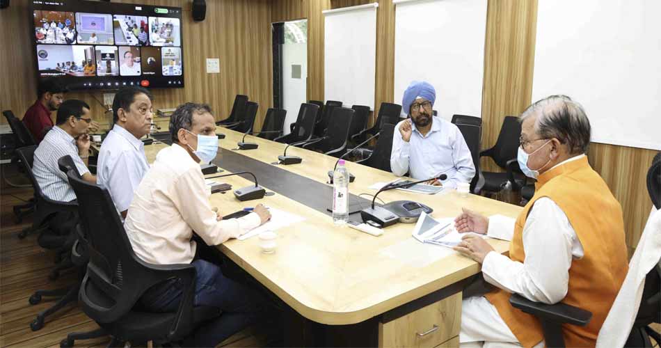 रबी सीजन के लिये करें बिजली की पर्याप्त व्यवस्था : ऊर्जा मंत्री श्री तोमर