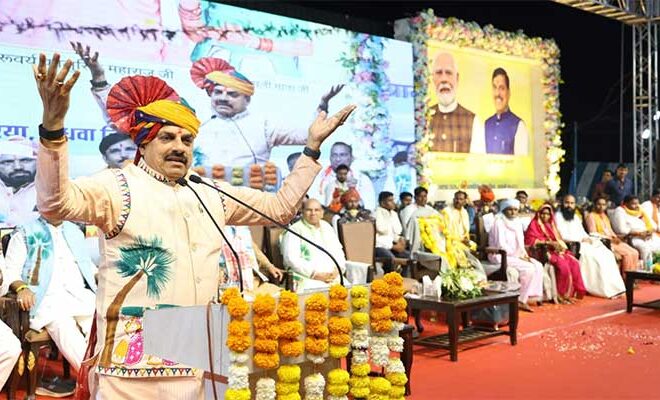 सीएम डॉ. मोहन ने दिया सादा जीवन पर जोर, कहा- नशा नाश की जड़, अपने साथ लाता है विकृति